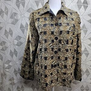 New direction size medium shacket, long sleeve top. Button down, animal print.
